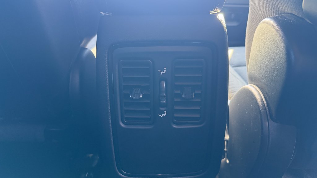 Used 2025 Dodge Durango GT RWD image 29
