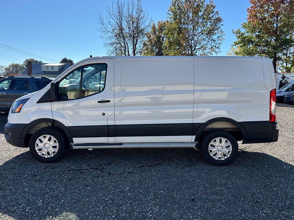 Used 2025 Ford Transit 250 Low Roof w/ Exterior Upgrade Package RWD image 2