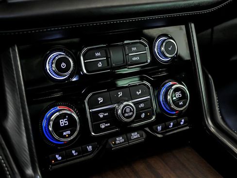 Used 2023 GMC Yukon XL Denali Ultimate image 26