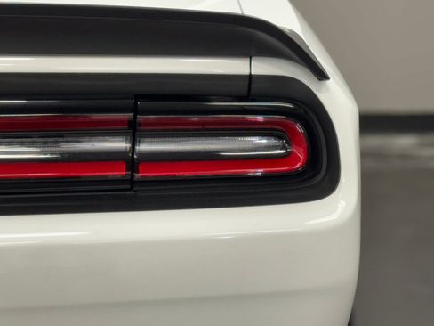 Used 2019 Dodge Challenger SRT Hellcat Redeye RWD image 13