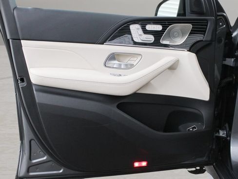 Used 2024 Mercedes-Benz GLE 450 4MATIC image 16