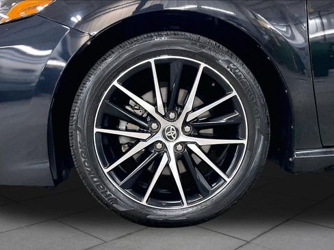 Used 2023 Toyota Camry SE w/ Cold Weather Package AWD/4WD image 11