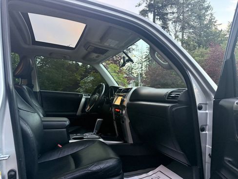 Used 2011 Toyota 4Runner Limited RWD image 17