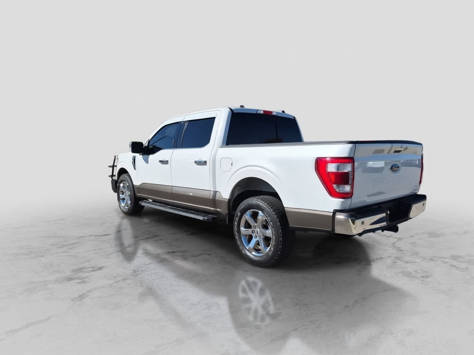 Used 2021 Ford F150 Lariat AWD/4WD image 6
