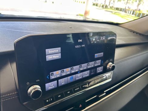 Used 2023 Mitsubishi Outlander SE FWD image 7