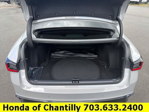 Used 2025 Lexus IS 500 w/ F-Sport Performance RWD image 29