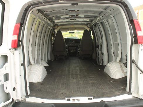 Used 2021 Chevrolet Express 2500 Extended w/ Driver Convenience Package image 7