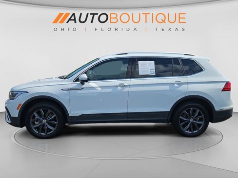 Used 2022 Volkswagen Tiguan SE FWD image 2