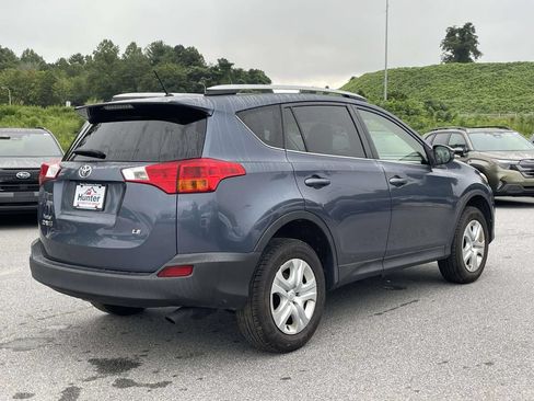 Used 2014 Toyota RAV4 LE FWD image 31