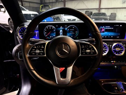 Used 2022 Mercedes-Benz A 220 w/ Premium Package Lite image 31