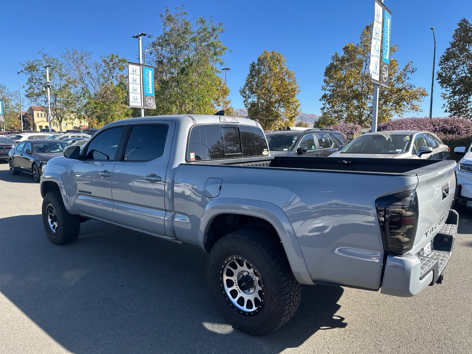 Used 2019 Toyota Tacoma TRD Sport RWD image 4