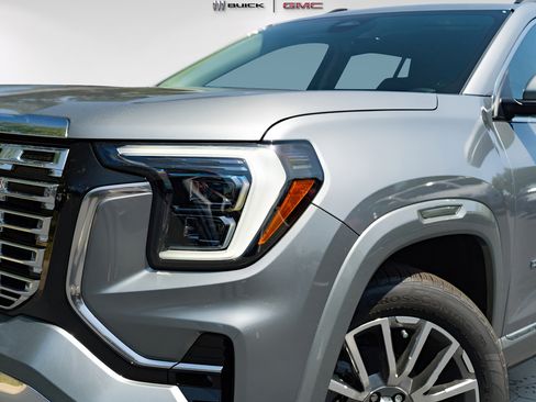 New 2027 GMC Terrain Denali AWD/4WD image 3