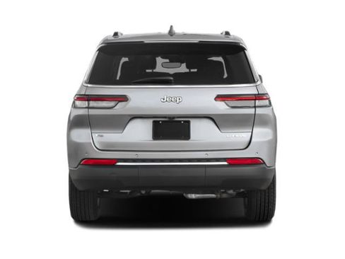 Used 2024 Jeep Grand Cherokee L Laredo AWD/4WD image 12