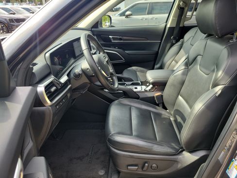 Certified 2024 Kia Telluride S AWD/4WD image 21