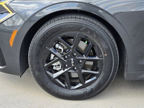 New 2025 Kia K5 LXS image 9