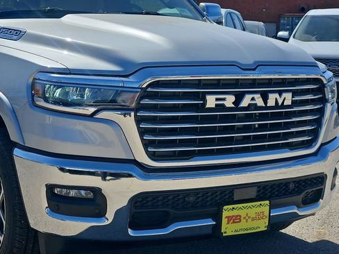 New 2026 RAM 1500 Laramie AWD/4WD image 7