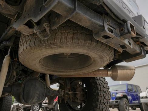 Used 2017 Ford F250 Platinum w/ Platinum Ultimate Package image 7