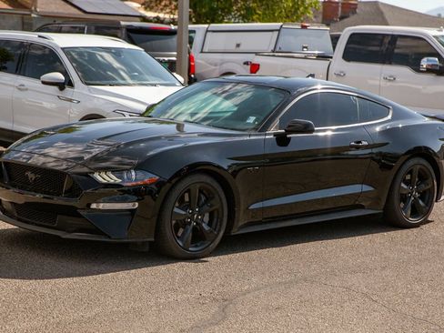 Used 2021 Ford Mustang GT w/ Black Accent Package RWD image 9