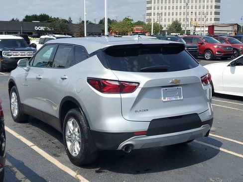Used 2020 Chevrolet Blazer LT FWD image 3