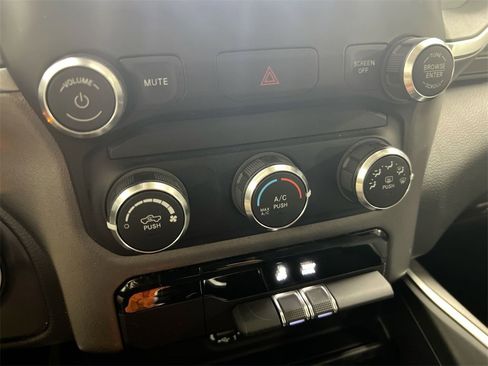 Used 2020 RAM 1500 Big Horn image 15