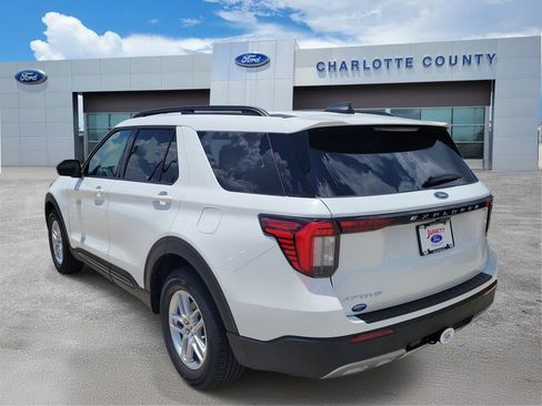 New 2026 Ford Explorer Active w/ Active Comfort Package RWD image 3