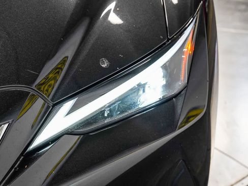 Used 2024 Lexus IS 300 w/ Comfort Package RWD image 7