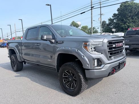 Used 2021 GMC Sierra 1500 AT4 w/ AT4 Premium Package AWD/4WD image 2