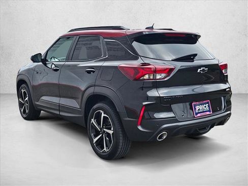 Used 2021 Chevrolet TrailBlazer RS w/ Sun and Liftgate Package image 3