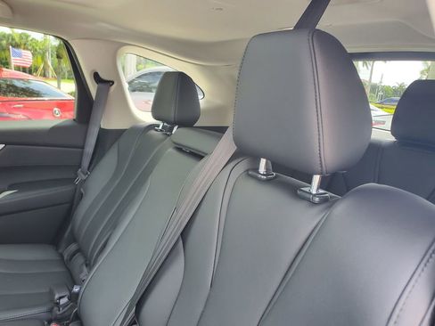 Used 2025 Acura MDX FWD image 13