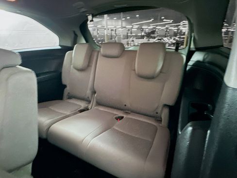 Used 2018 Honda Odyssey EX image 28