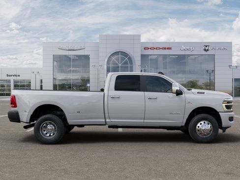 New 2026 RAM 3500 Laramie image 21