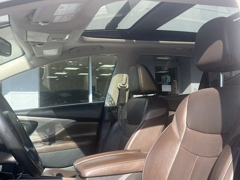 Used 2018 Nissan Murano Platinum w/ Cargo Package AWD/4WD image 7