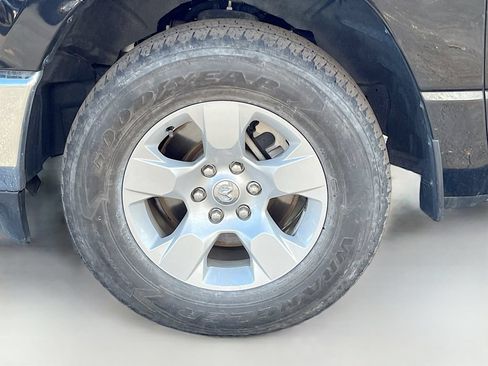 Used 2023 RAM 1500 Big Horn AWD/4WD image 29