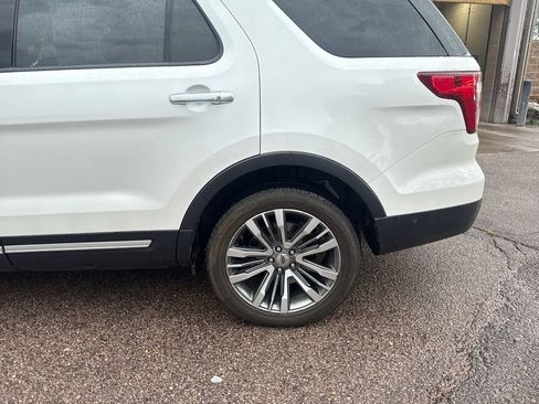 Used 2016 Ford Explorer Platinum AWD/4WD image 37
