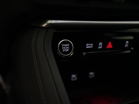 Used 2025 Audi Q5 Premium w/ Convenience Package AWD/4WD image 29