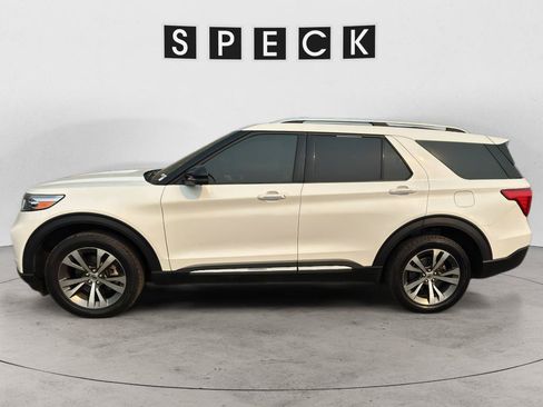 Used 2020 Ford Explorer Platinum w/ Premium Technology Package AWD/4WD image 2