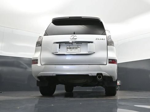 Used 2015 Lexus GX 460 w/ Premium Package AWD/4WD image 41
