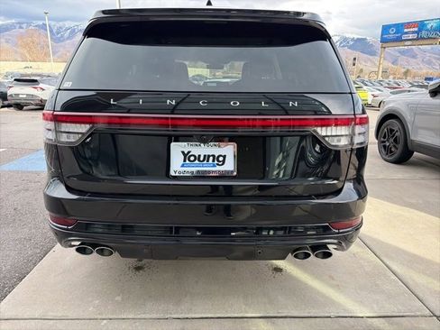 Used 2025 Lincoln Aviator Reserve w/ Equipment Group 201A image 6