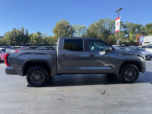 Used 2024 Toyota Tundra SR5 image 9