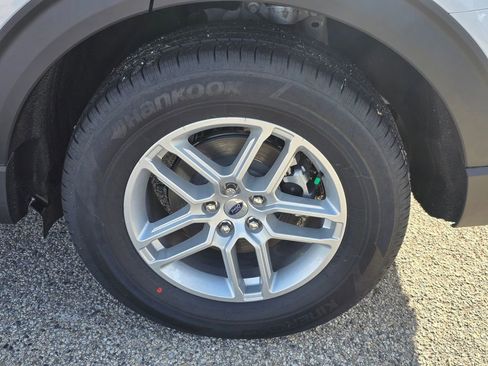 New 2026 Ford Explorer Active image 14