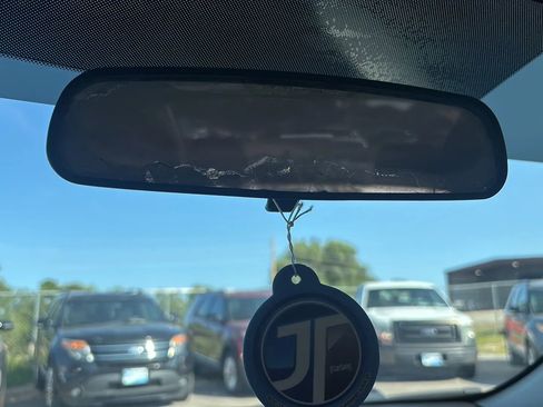 Used 2013 MAZDA MAZDA3 i Touring image 28