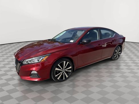 Used 2022 Nissan Altima 2.5 SR FWD image 1