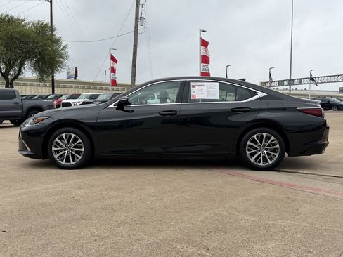 Used 2024 Lexus ES 350 350 w/ Accessory Package (Z2) image 6