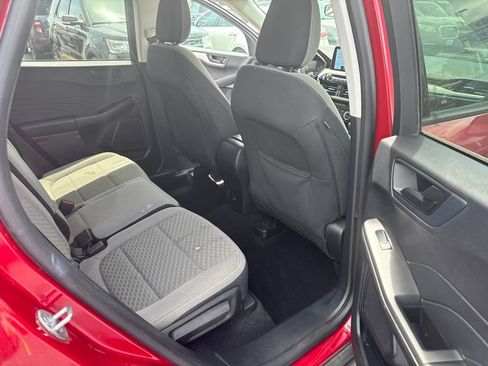 Certified 2022 Ford Escape SE w/ SE Sport Appearance Package FWD image 20