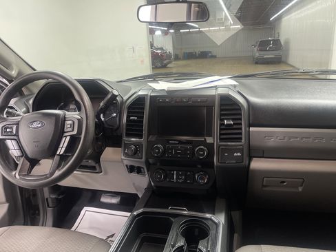 Used 2021 Ford F250 XLT w/ Tremor Off-Road Package image 21