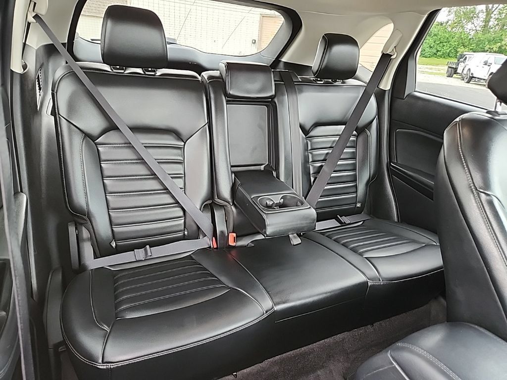 Used 2020 Ford Edge SEL AWD/4WD image 37