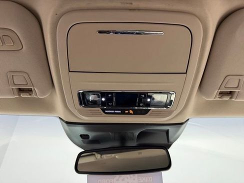 Used 2021 Lincoln Corsair AWD w/ Equipment Group 101A image 31