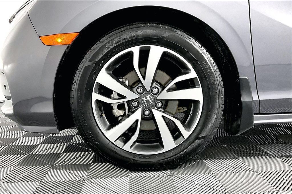 Used 2024 Honda Odyssey Touring image 8