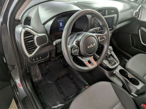 Used 2023 Kia Soul LX w/ Option Group 015 FWD image 11