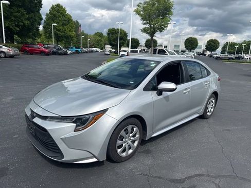 Used 2024 Toyota Corolla LE FWD image 9